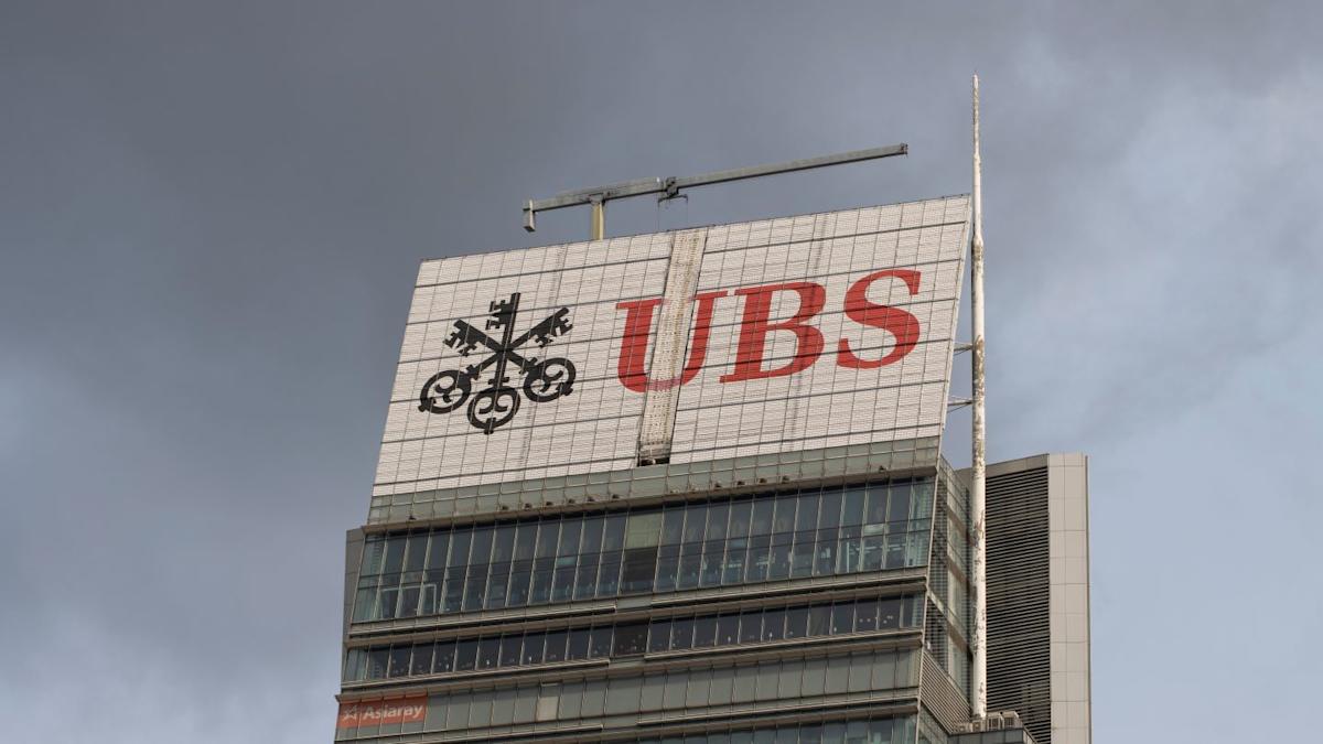 UBS to add 50 wealth bankers in Hong Kong – report