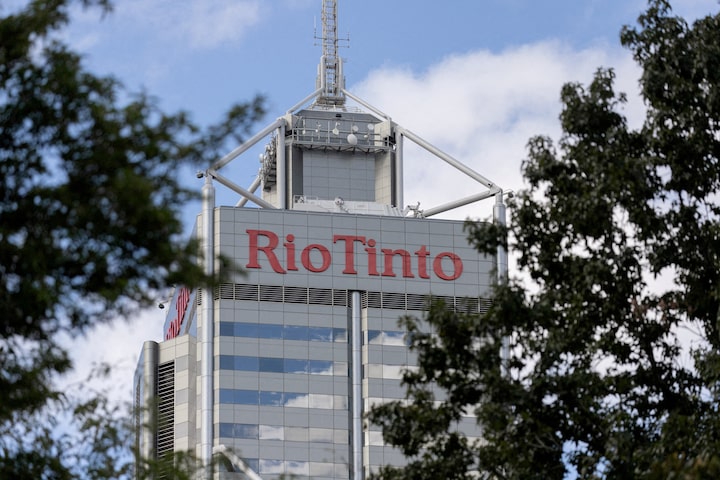 Copper strength keeps Rio Tinto annual profit flat