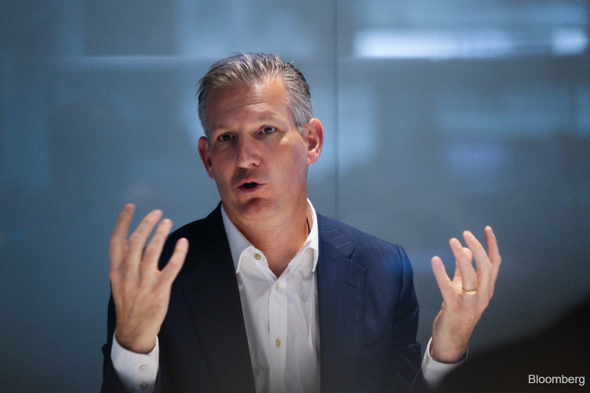 Nestlé CEO presses ahead with revamp, weathers formula recall