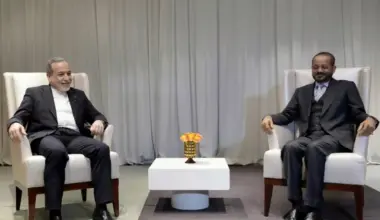 Iranian, Omani FMs meet in Geneva as Washington-Tehran negotiations loom