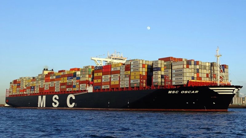 Italian-Swiss MSC orders vessels in the Persian Gulf to seek shelter