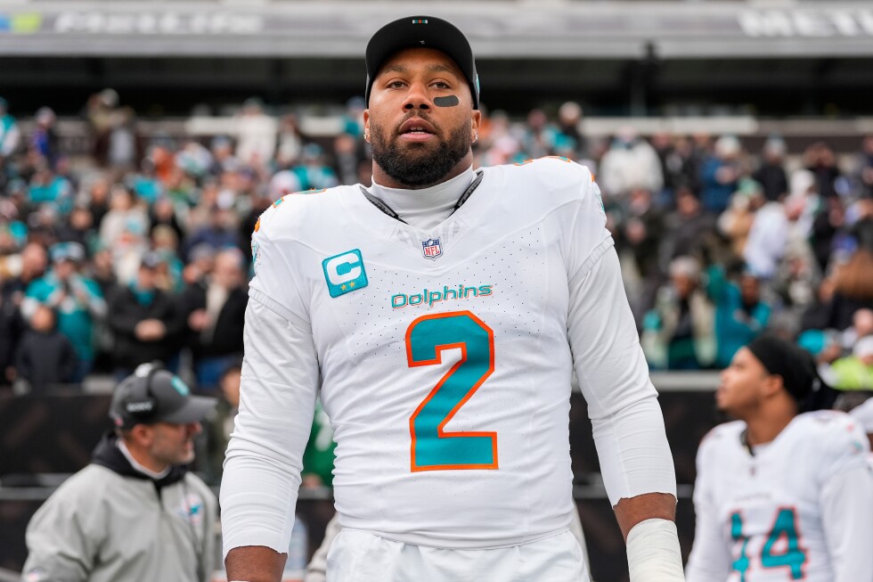 Bills agree to sign edge rusher Bradley Chubb to a 3-year contract, AP source says