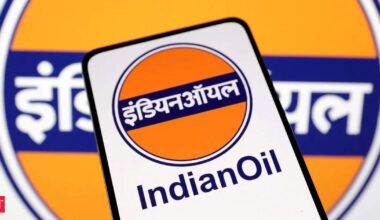 Indian Oil to team up with Vitol in global trading push, source says