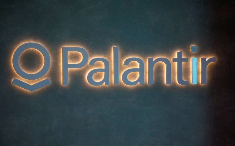 Minneapolis campaigners press Swiss National Bank to dump Palantir investment