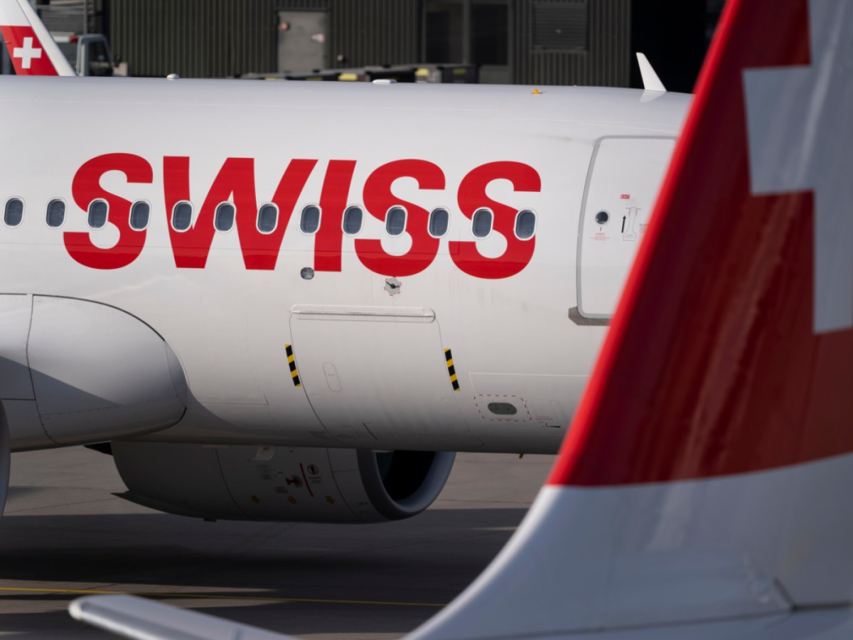 SWISS to reduce administrative staff levels by 10%