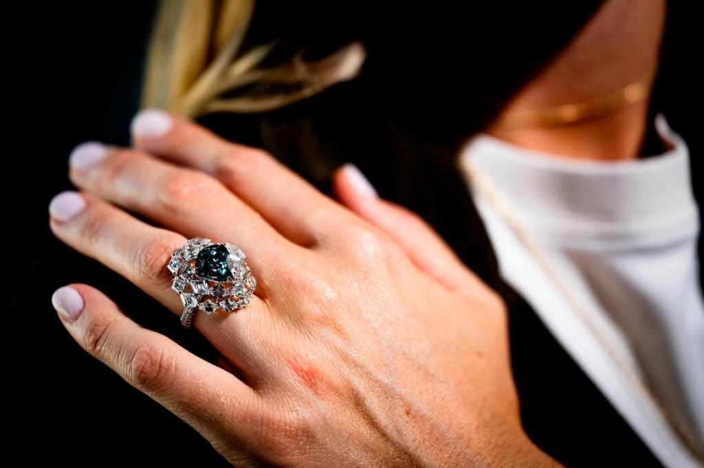 'Ocean Dream' blue-green diamond sells for more than $17 million at Christie's auction in Geneva