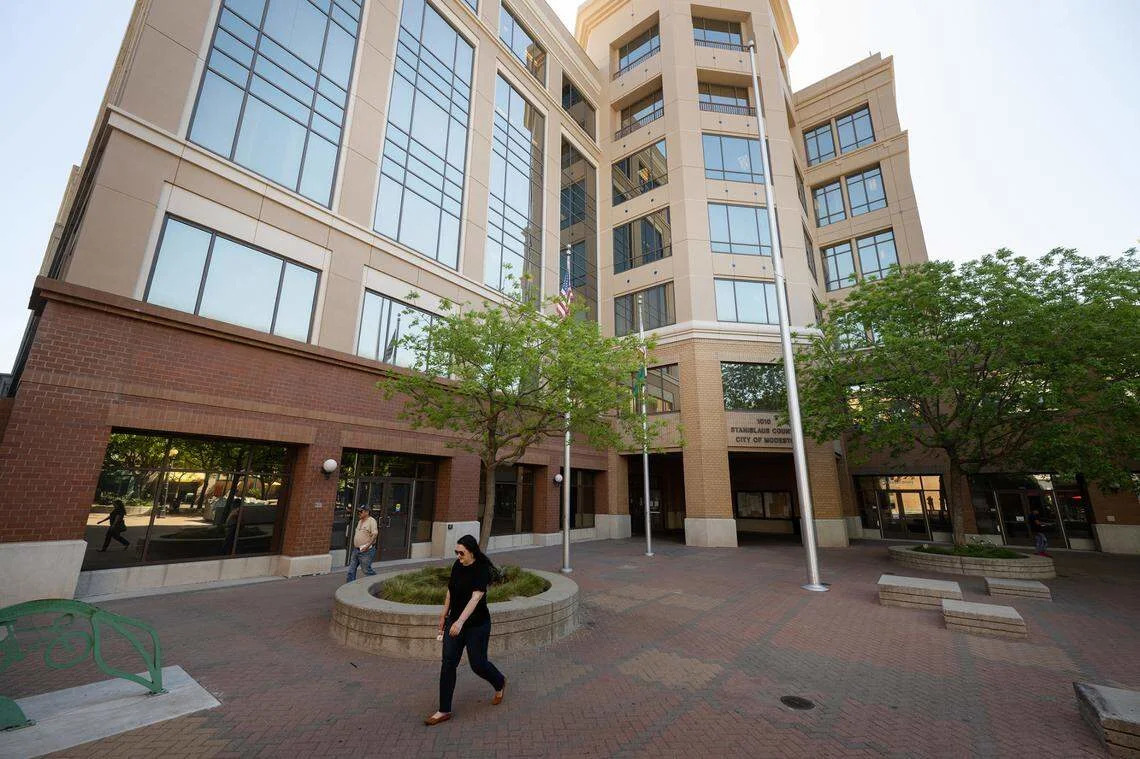 Calf ranch cruelty, city budget details, Geneva-bound student: Today’s top stories