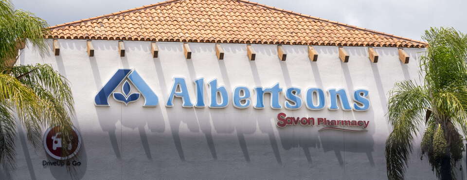 Albertsons Loses to AIG, Chubb in Delaware on Opioid Litigation