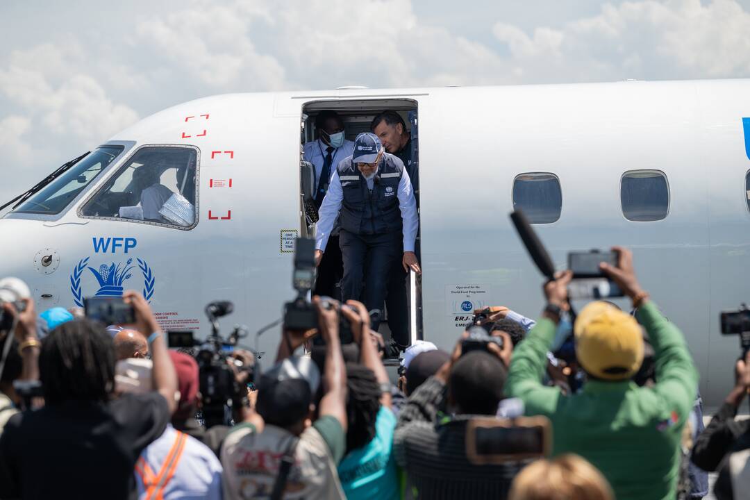 ❝The Ebola outbreak is outpacing the response – because we are fighting the wrong battle