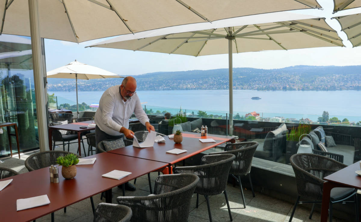 Switzerland: Businesses fear for economy if Swiss vote to cap population at 10 million