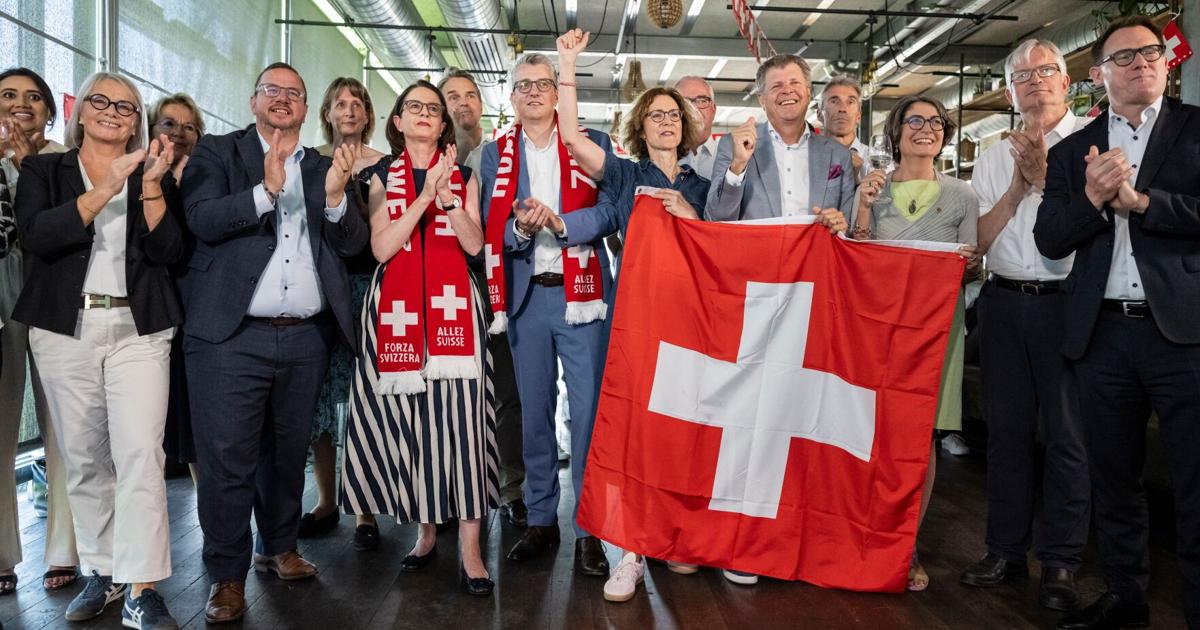 Early results show Swiss voters reject right-wing's bid to cap population at 10 million | Region