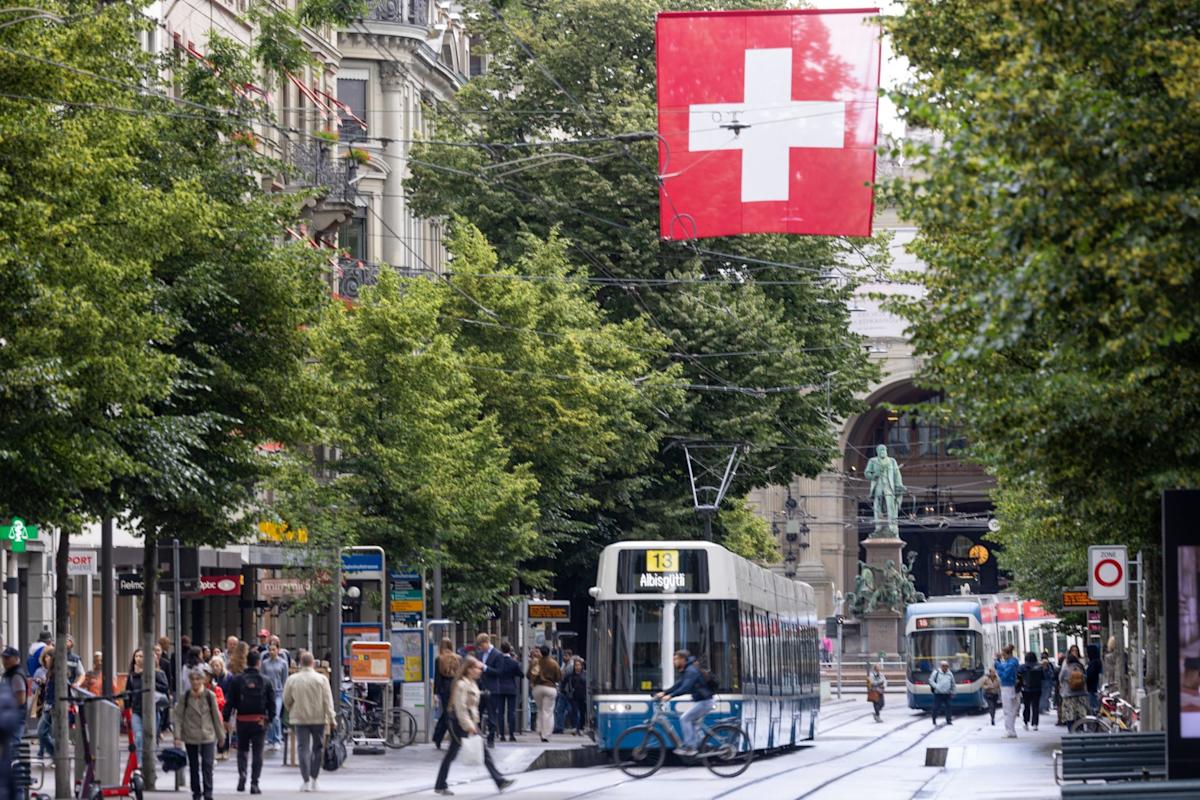 Roche and Nestlé fear talent crunch as Switzerland puts population cap to the polls