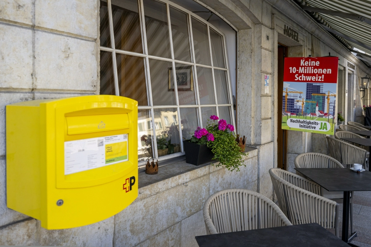Swiss voters reject proposal to cap population at 10 million