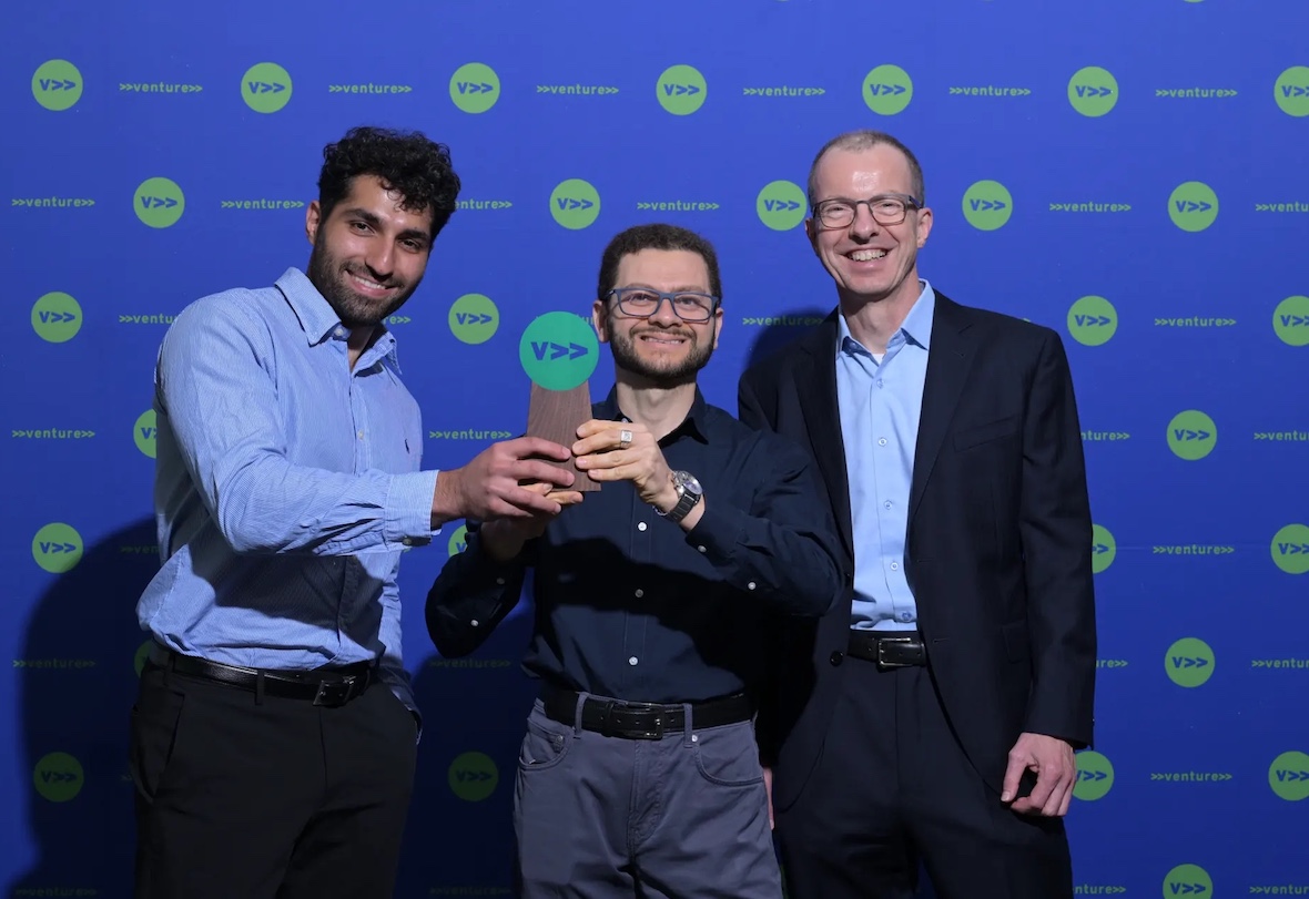 Edwatec, an EPFL spin-off developing photonic systems for AI infrastructure, won the CHF 150,000 Grand Prize at the venture 2026 awards held at EPFL in Lausanne, where start-ups from across Switzerland, including several from the Lake Geneva region, were honored.