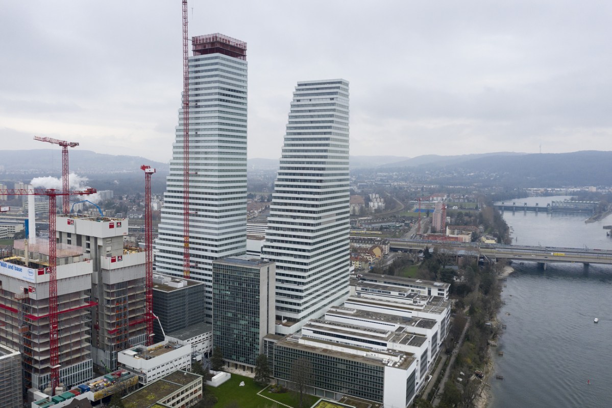 Six charts show challenges facing Swiss pharmaceutical industry