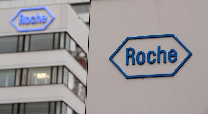 Roche, Novartis underline U.S. plans after Trump pharma tariff announcement