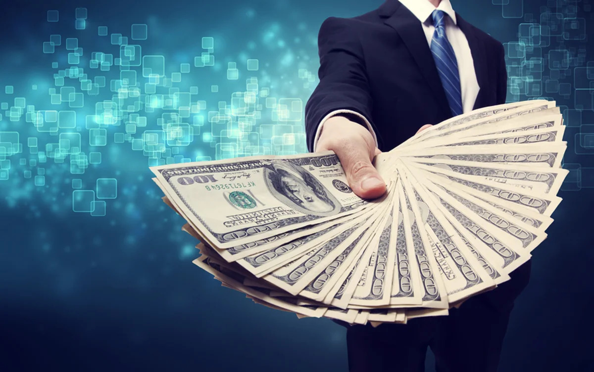 Are Investors Undervaluing Chubb Limited (CB) Right Now?