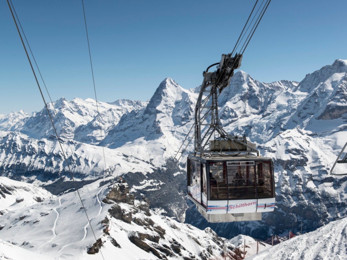 Swiss cable cars see solid early summer visitor numbers