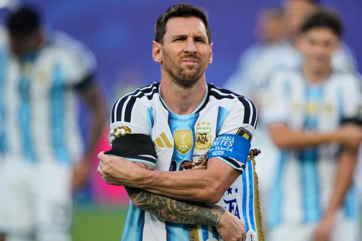 Why did Argentina wear black armbands vs. Switzerland: Antonio Rattín, the man who inspired soccer's red and yellow cards