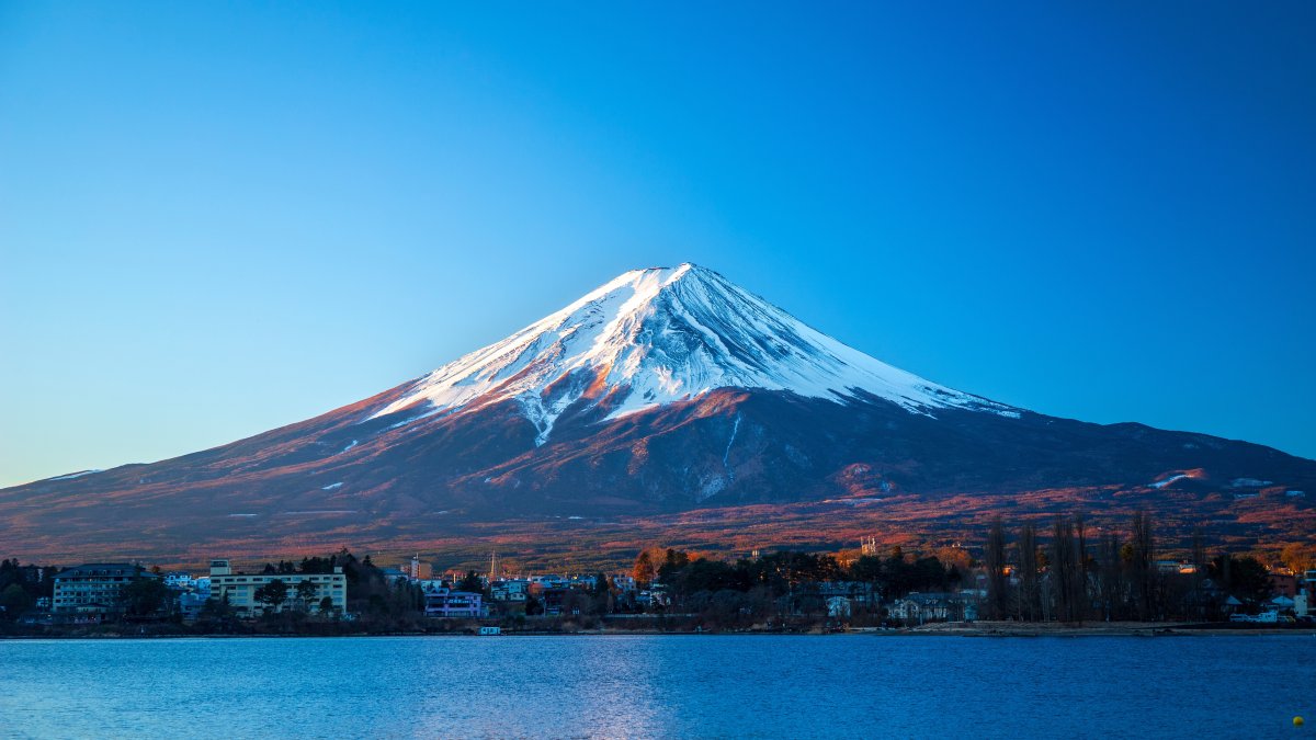 Swiss hiker dies on Mount Fuji, rescuers save 99-year-old woman