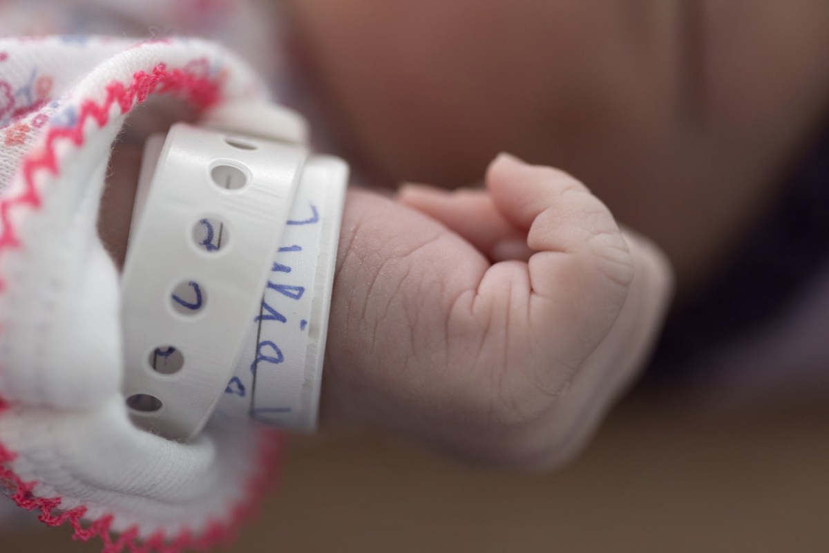 Falling first births and the Swiss third-child dilemma