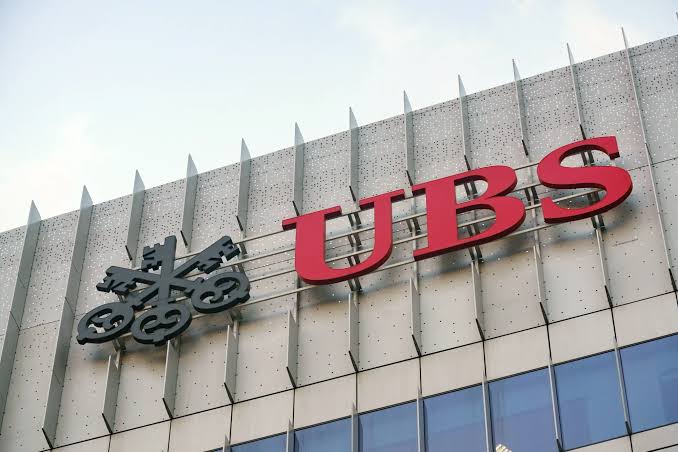 UBS tops forecasts with $2.8B second-quarter profit