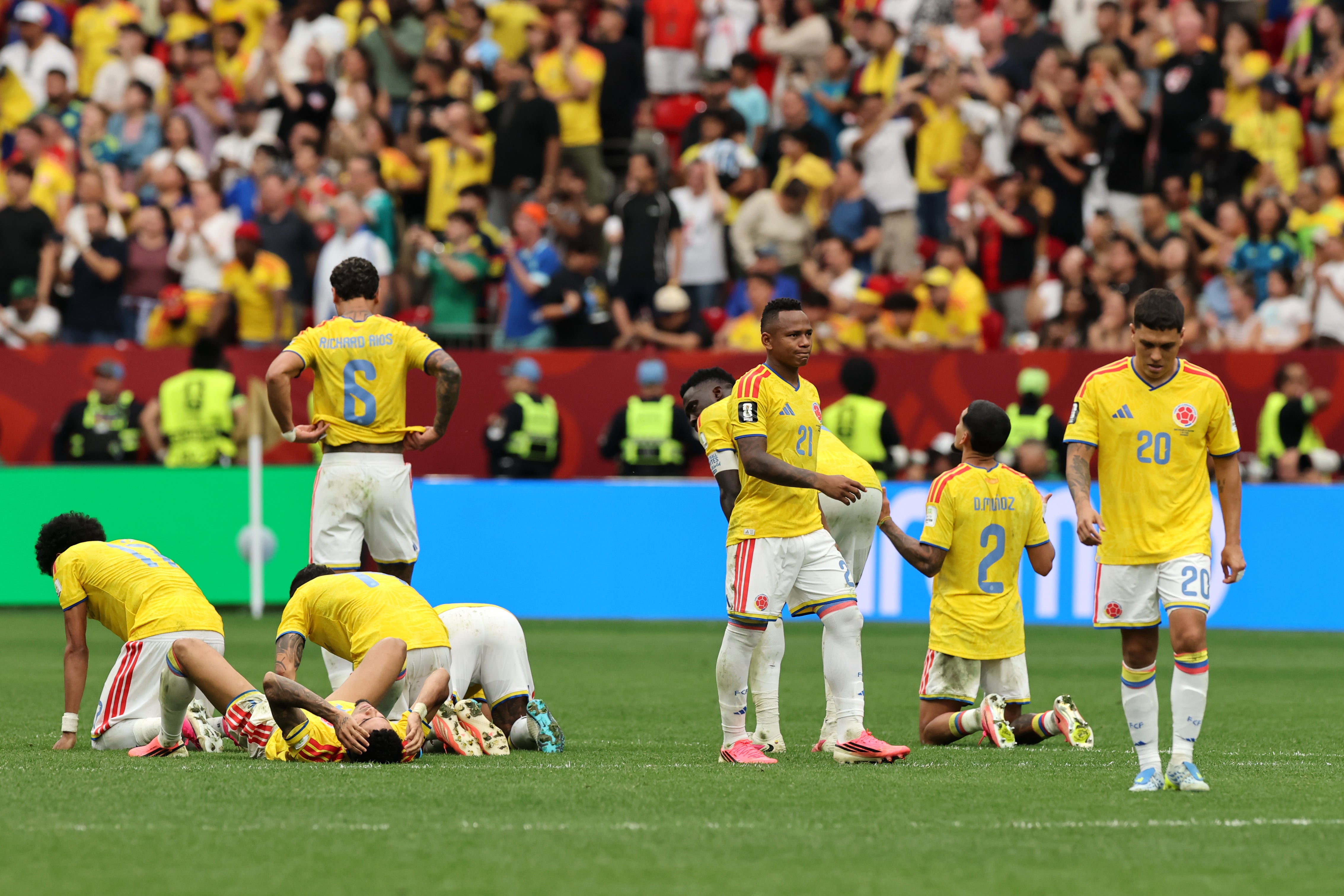 Colombia collapse in dejection after defeat
