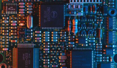 UBS Reaffirms Buy Rating on Broadcom (AVGO) Amid AI ASIC Demand and OpenAI, Anthropic Growth