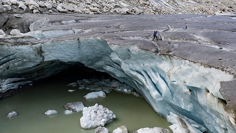 How heatwaves are reshaping Switzerland's glaciers