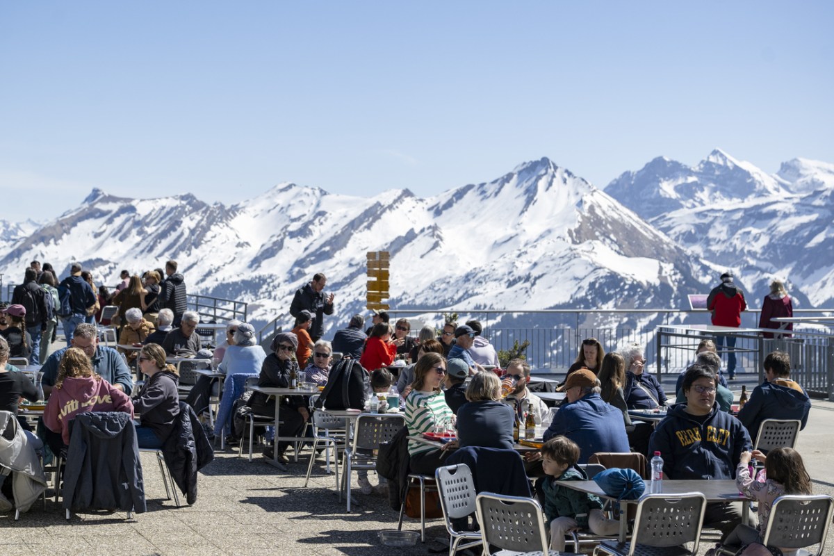 June 14 vote: Swiss set to reject cap on population, says poll