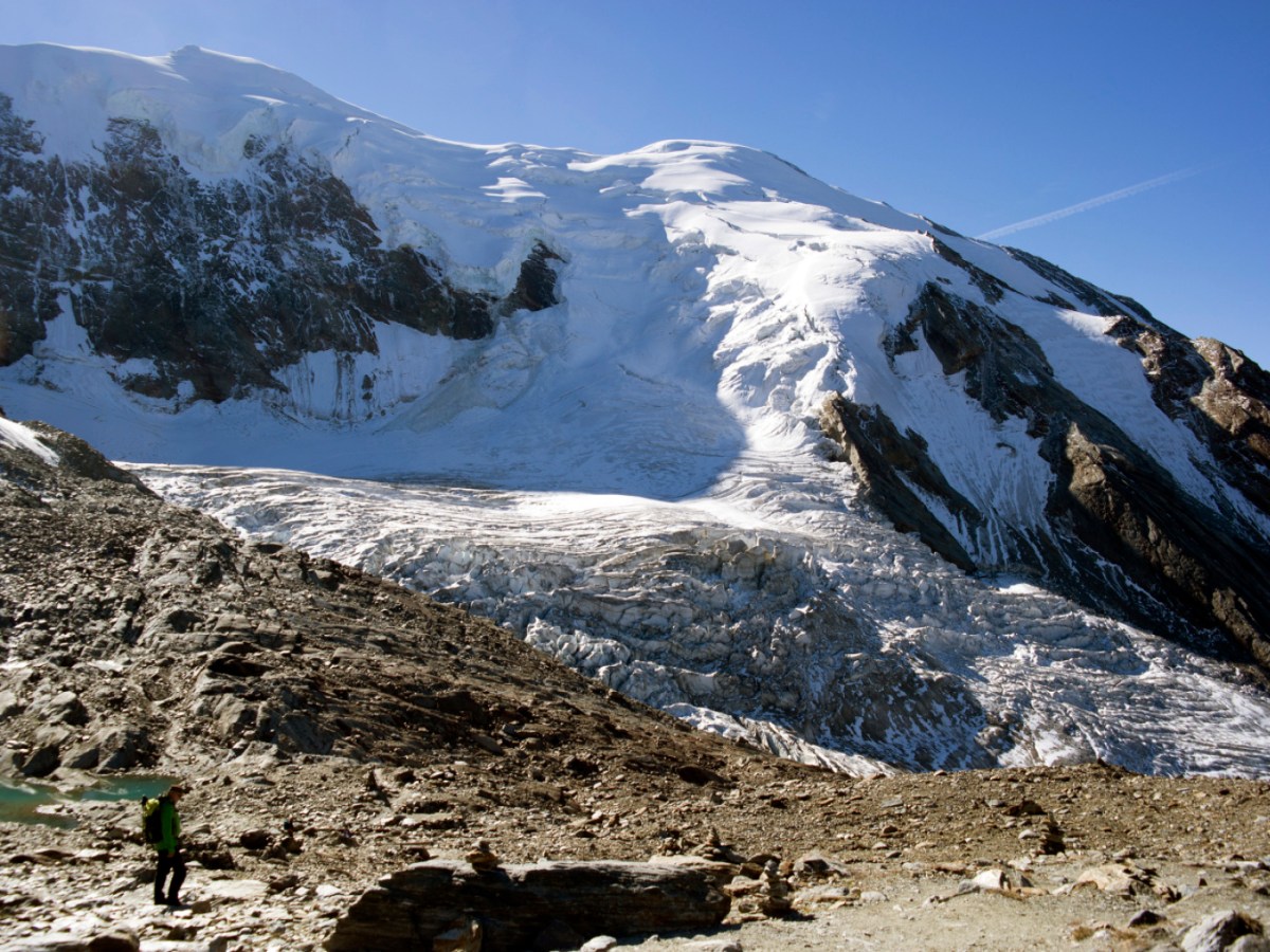 Two bodies found after 34 years in retreating Swiss glacier
