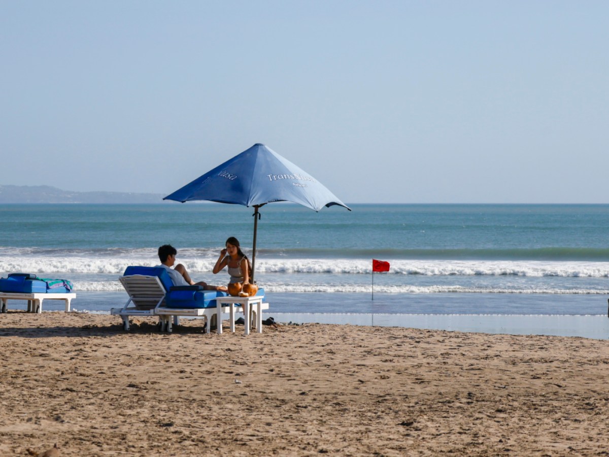 Swiss adapt holiday plans to summer heat