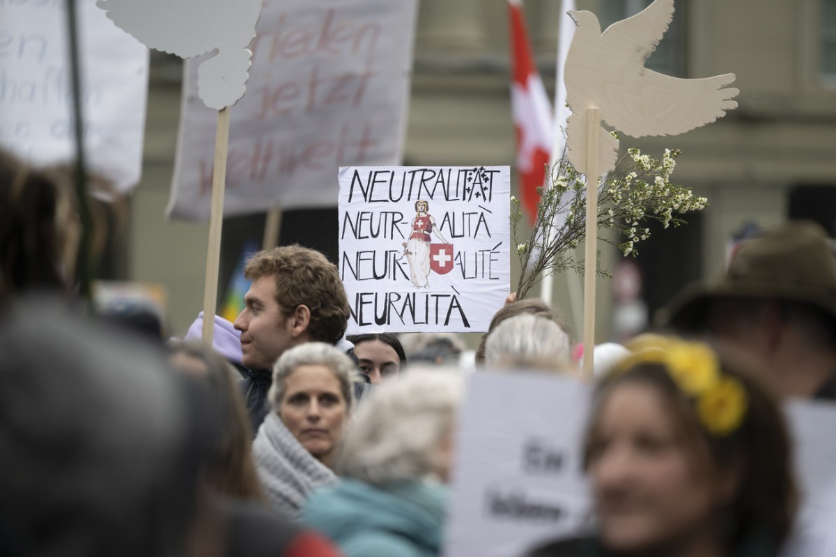 Russia sanctions at heart of Swiss neutrality vote
