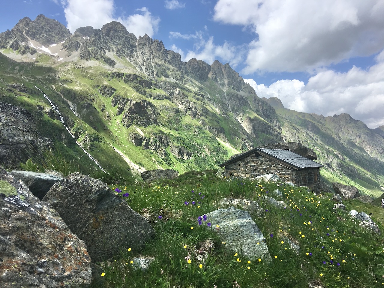 British Families Amoung Those Rescued by Helicopter in Austrian Alps