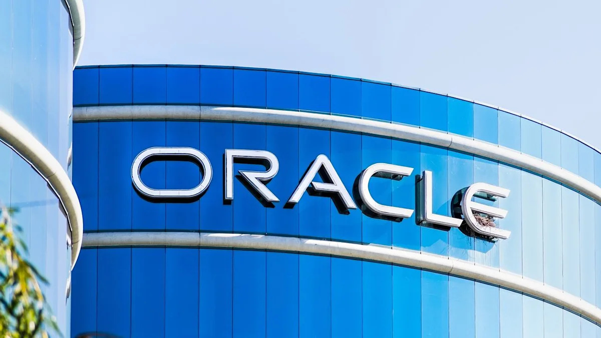 Oracle price target lowered by UBS amid AI spending concerns