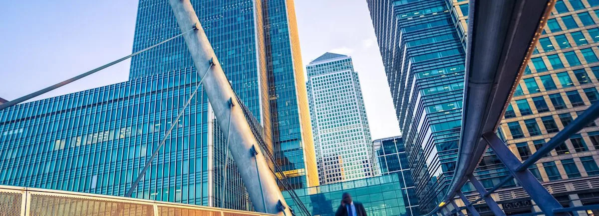 UBS Group (SWX:UBSG) Stock Looks Reasonable Despite A 35% Fair Value Gap