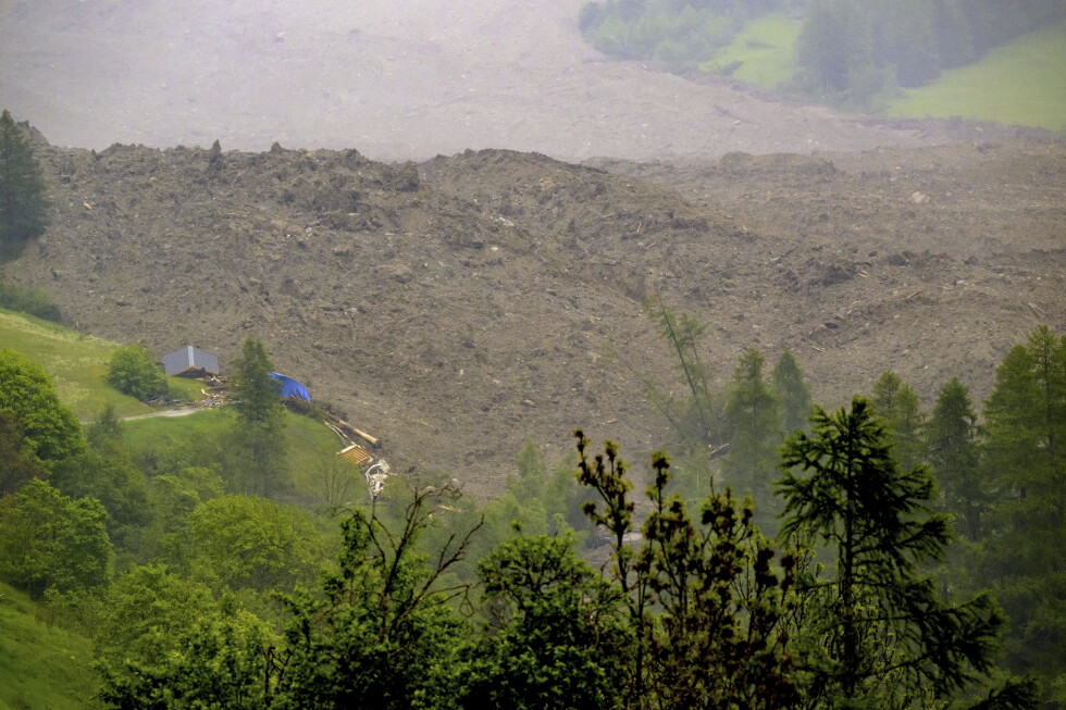 A Swiss glacier collapses and largely destroys an Alpine village