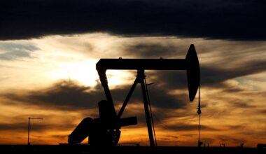 Oil prices fall as Middle East crude exports rise, G7 to release stocks