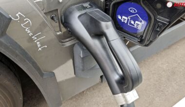 Jak vypadá megawattové nabíjení kamionů? Masivní konektor má velké rezervy