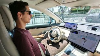 Autonomie v čínském chaosu: Vyzkoušeli jsme samořídící auto Huawei v běžném provozu