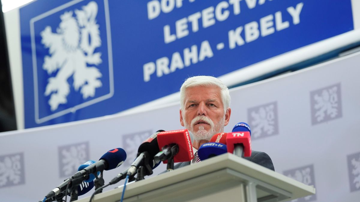 Pavel: Na večeři na summitu mě pozval Erdogan
