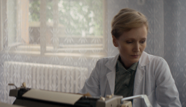 Recenze: Dietl naruby. Aňa Geislerová září ve filmu o sterilizaci romských žen – Aktuálně.cz