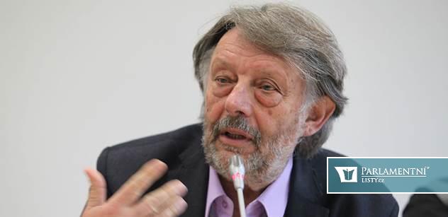„To je na psychiatra.“ Znemožnění Pavla narůstá, všiml si Zbořil