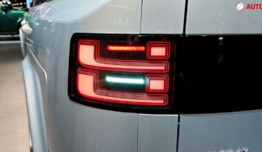 Další problém pro čínské automobilky. Zničehonic zakázali populární trend
