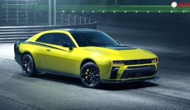 Dodge vylepšil nový charger. Verze Super Bee má přes 600 spalovacích koní
