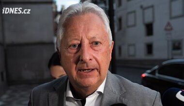 Dvě procenta na obranu splníme, slíbil Zůna. Červený se Schillerovou řešil sucho - iDNES.cz