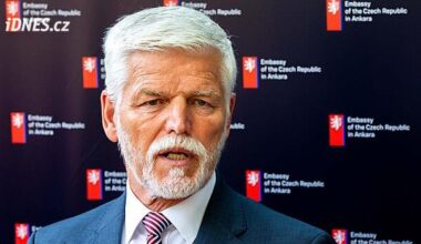 Petr Pavel se ohradil proti slovům o vetu rozpočtu. K ničemu takovému podle prezidenta nedošlo - iDNES.cz