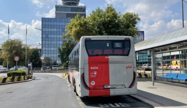 Letiště Praha, řídící věž a Airport Express. Autor: Zdopravy.cz/Jan Šindelář