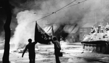 Praha 1968. Fascinující a málo známá reportáž odvážné fotografky Věry Petrákové – Aktuálně.cz