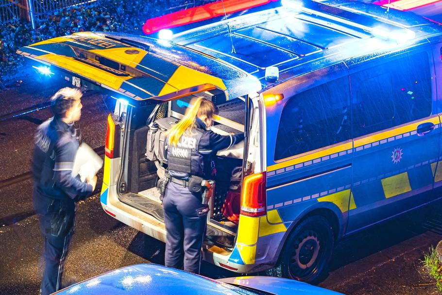 Dusseldorf,,Germany,-,December,8,2024:,German,Police,Van,With
